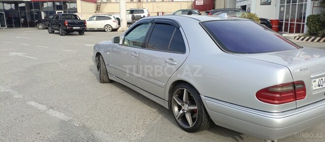 Mercedes E 280 1999, 20,005 km - 2.8 л - Sumqayıt