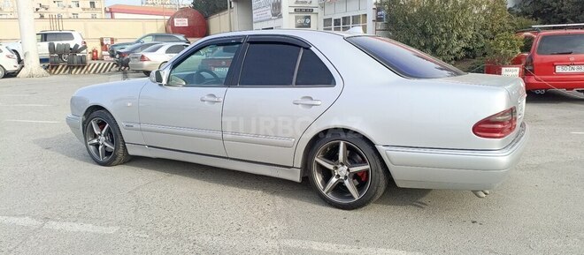 Mercedes E 280 1999, 20,005 km - 2.8 л - Sumqayıt