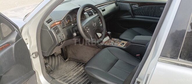 Mercedes E 280 1999, 20,005 km - 2.8 л - Sumqayıt