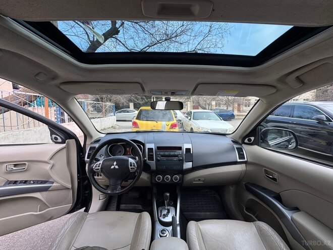 Mitsubishi Outlander 2008, 138,000 km - 3.0 l - Bakı