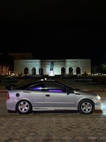 Opel Astra 2003, 224,000 km - 2.2 l - Şirvan