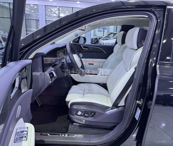 Hongqi E-HS9-11