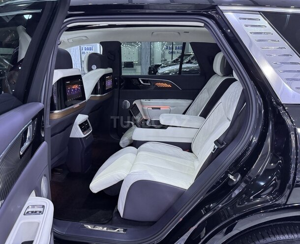 Hongqi E-HS9-14
