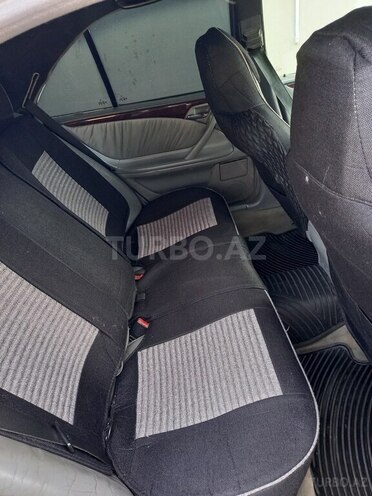 Mercedes E 220 2000, 378,130 km - 2.2 l - Bakı