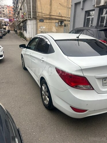 Hyundai Accent 2015, 301,000 km - 1.6 л - Bakı