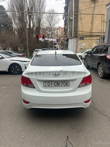 Hyundai Accent 2015, 301,000 km - 1.6 л - Bakı