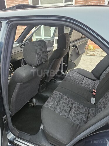 Mercedes C 200 1998, 306,497 km - 2.0 l - Masallı