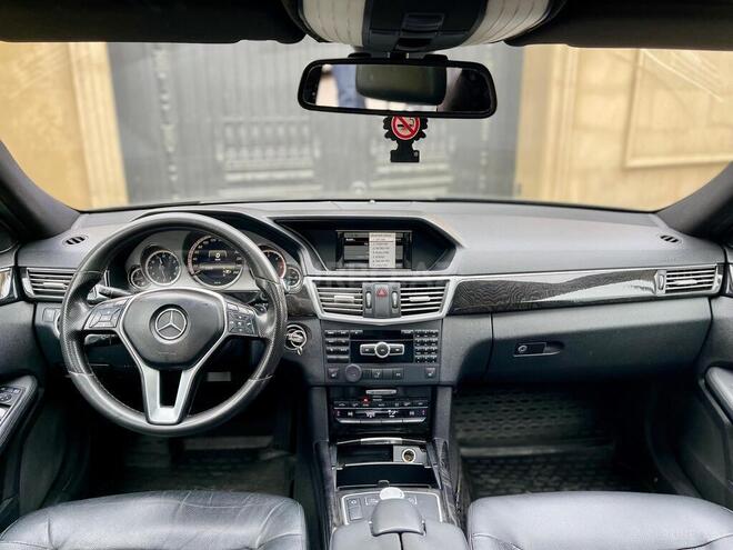Mercedes E 220-13