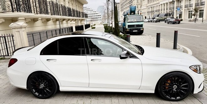 Mercedes C 300 2017, 193,000 km - 2.0 л - Bakı