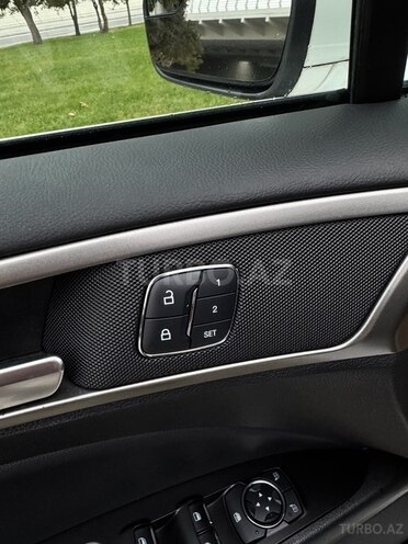 Ford Fusion (North America) 2018, 137,000 km - 2.0 л - Bakı