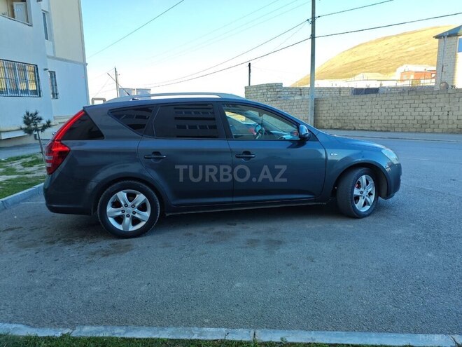 Kia  2009, 180,000 km - 1.4 l - Bakı