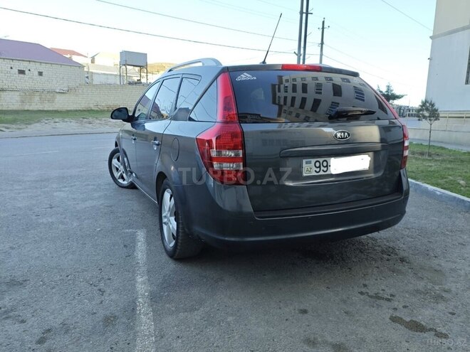 Kia  2009, 180,000 km - 1.4 l - Bakı
