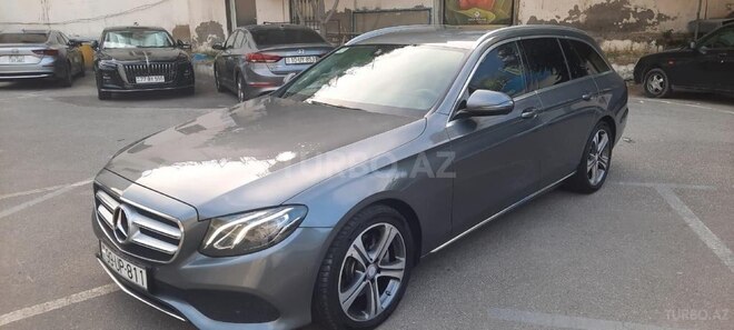 Mercedes E 220 d 2016, 330,000 km - 2.0 l - Bakı