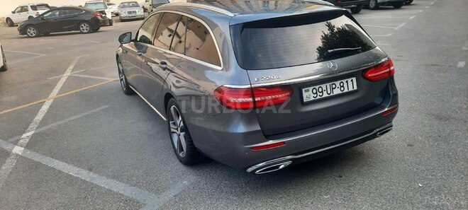 Mercedes E 220 d 2016, 330,000 km - 2.0 l - Bakı