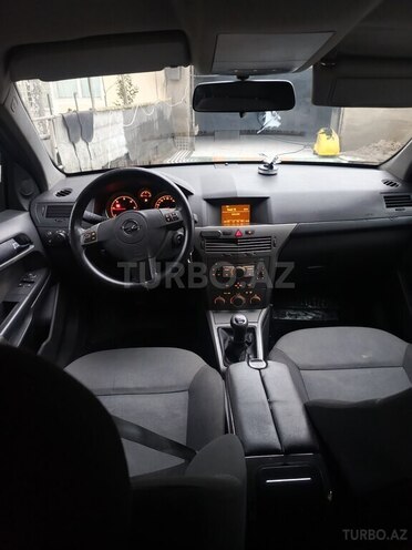 Opel Astra 2006, 330,000 km - 1.3 l - Bakı