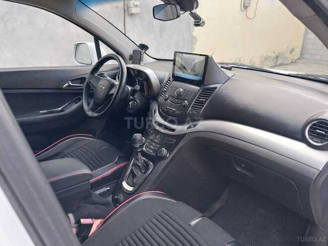Chevrolet Orlando-9