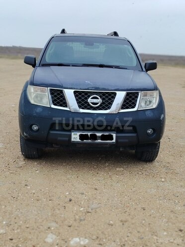 Nissan Pathfinder-1