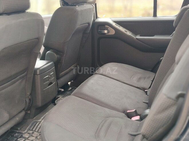Nissan Pathfinder-8