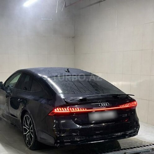 Audi A7-2