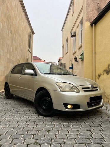 Toyota Corolla 2005, 290,000 km - 1.4 l - Bakı