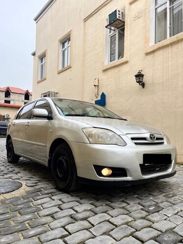 Toyota Corolla 2005, 290,000 km - 1.4 l - Bakı