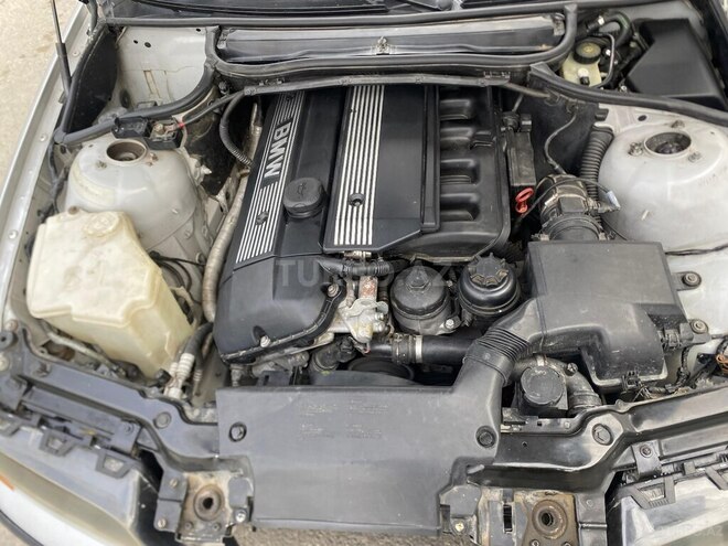 BMW 320 2000, 418,000 km - 2.0 л - Bakı