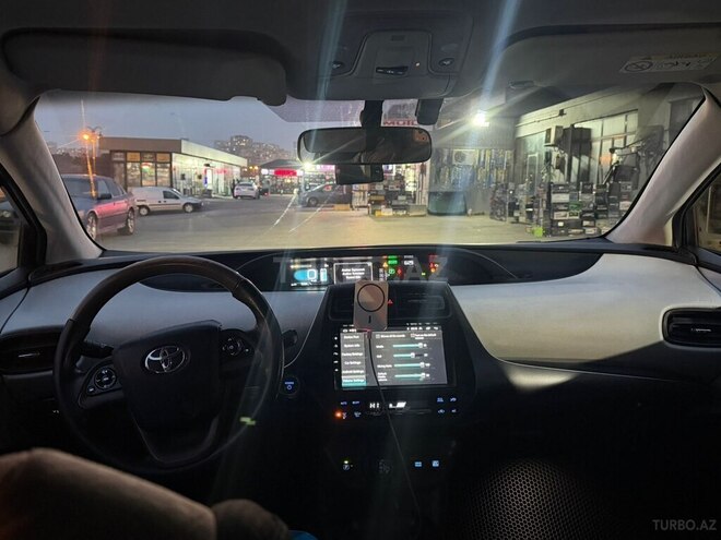 Toyota Prius 2018, 167,000 km - 1.8 l - Bakı