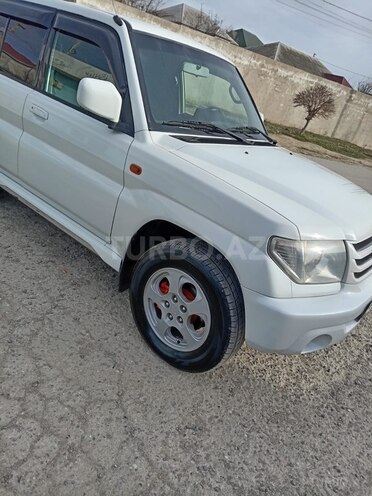 Mitsubishi Pajero io 2000, 221,210 km - 2.0 l - Bakı
