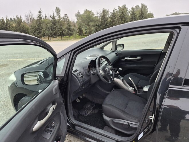 Toyota Auris 2007, 301,000 km - 1.4 l - Bakı