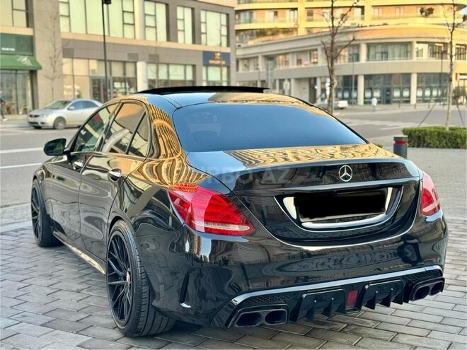 Mercedes C 300 2018, 215,436 km - 2.0 l - Bakı