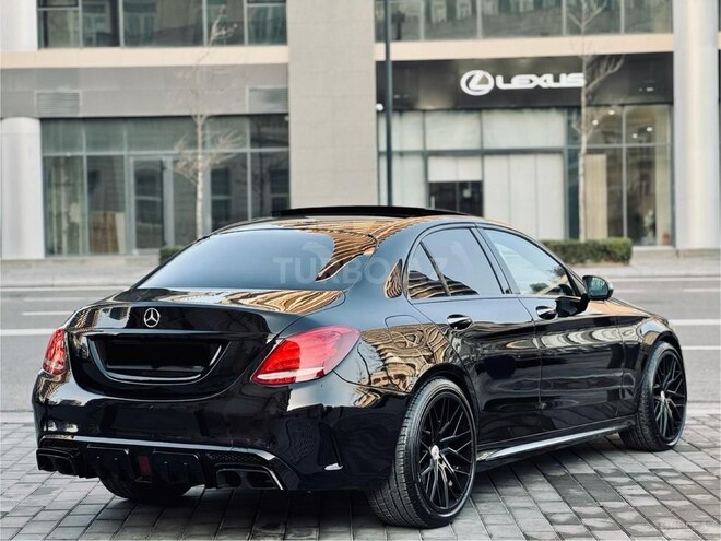 Mercedes C 300 2018, 215,436 km - 2.0 l - Bakı