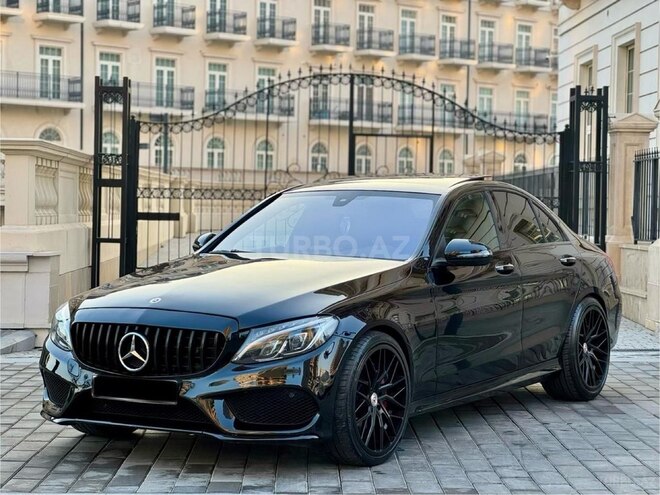 Mercedes C 300 2018, 215,436 km - 2.0 l - Bakı