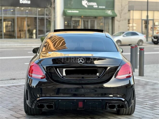 Mercedes C 300 2018, 215,436 km - 2.0 l - Bakı