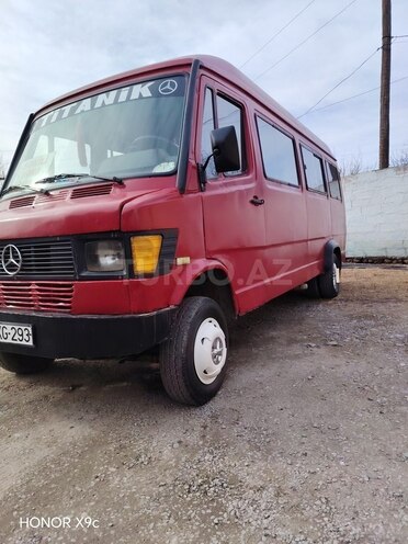 Mercedes 410 D-13