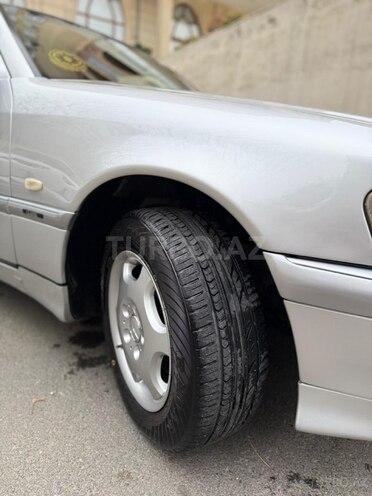 Mercedes C 220-6