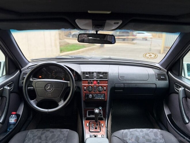 Mercedes C 220-7