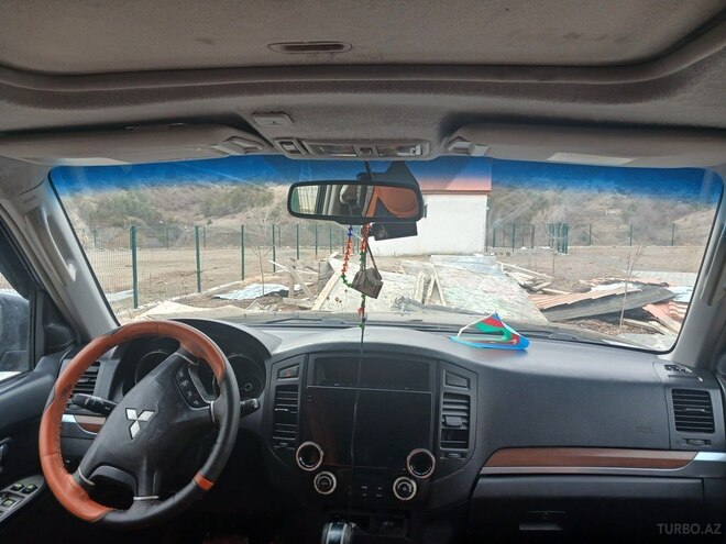 Mitsubishi Pajero 2007, 452,365 km - 3.0 l - Laçın