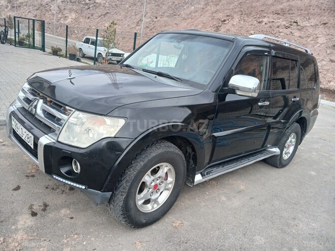 Mitsubishi Pajero 2007, 452,365 km - 3.0 l - Laçın