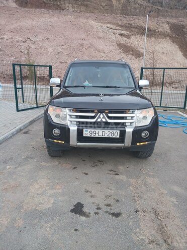 Mitsubishi Pajero 2007, 452,365 km - 3.0 l - Laçın
