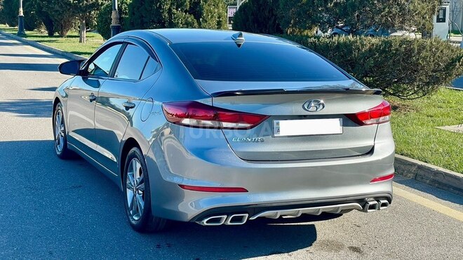Hyundai Elantra 2017, 99,000 km - 2.0 л - Bakı