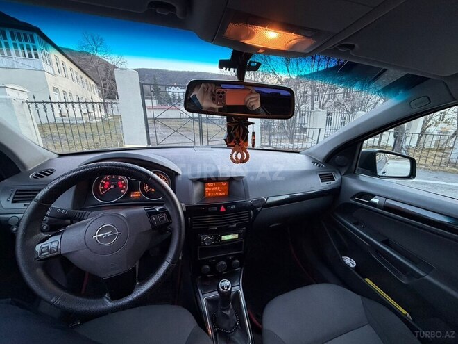 Opel Astra 2007, 210,000 km - 1.4 l - Şəki