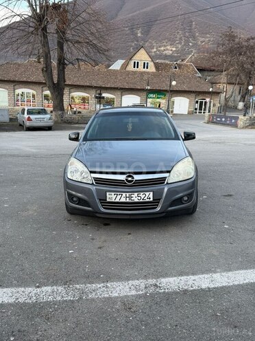 Opel Astra 2007, 210,000 km - 1.4 l - Şəki