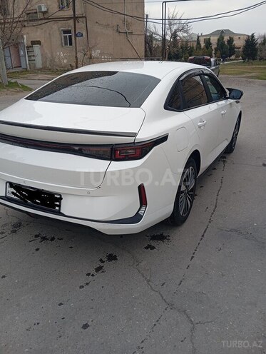 Changan Qiyuan A05 2025, 43,000 km - 1.5 л - Bakı
