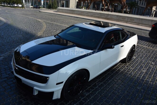 Chevrolet Camaro-10