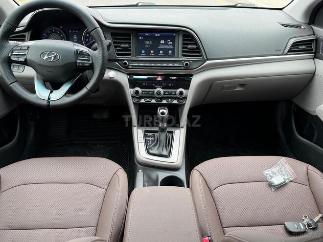 Hyundai Elantra 2019, 98,000 km - 2.0 l - Bakı