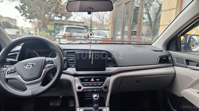 Hyundai Elantra 2016, 145,485 km - 2.0 l - Bakı