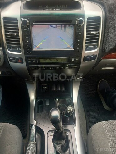 Toyota Land Cruiser Prado-10