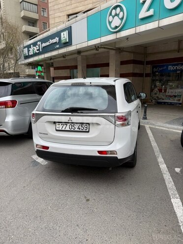 Mitsubishi Outlander 2013, 150,000 km - 2.4 л - Bakı