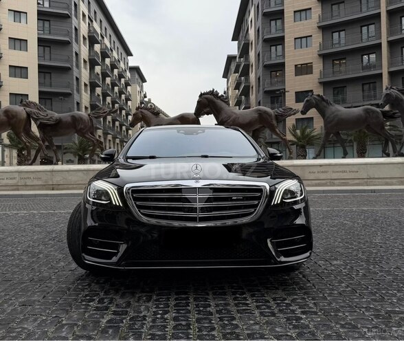 Mercedes  2017, 174,000 km - 4.0 л - Bakı