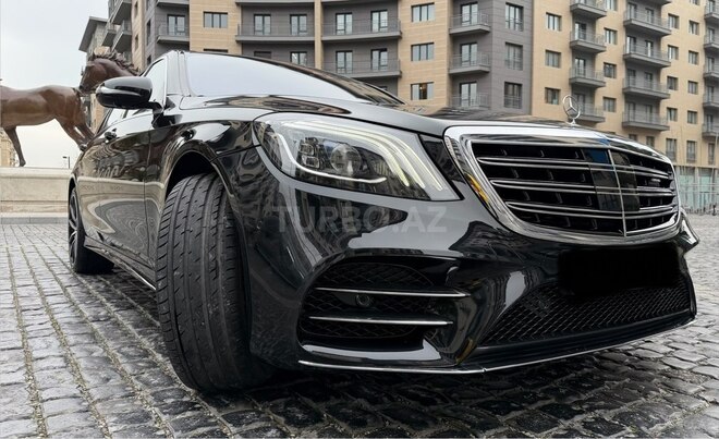 Mercedes  2017, 174,000 km - 4.0 л - Bakı